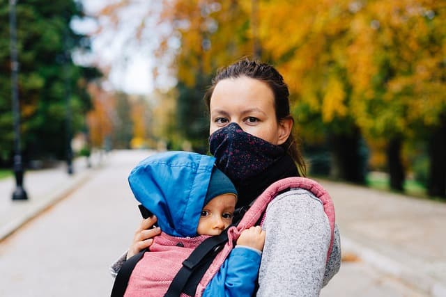 Em meio a pandemia de Covid-19, devemos aconselhar as mulheres pelo adiamento da gravidez?